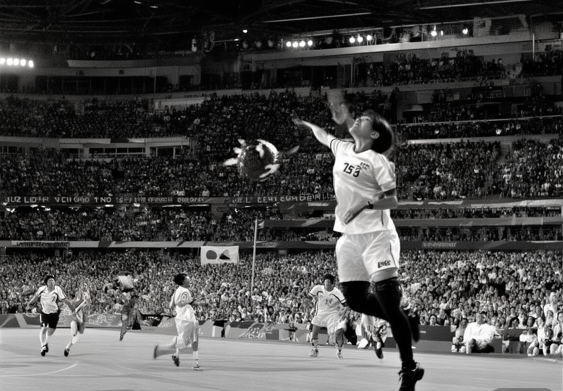 2012伦敦奥运会日本女排传奇解析：战术揭秘与关键球星风采(图2)